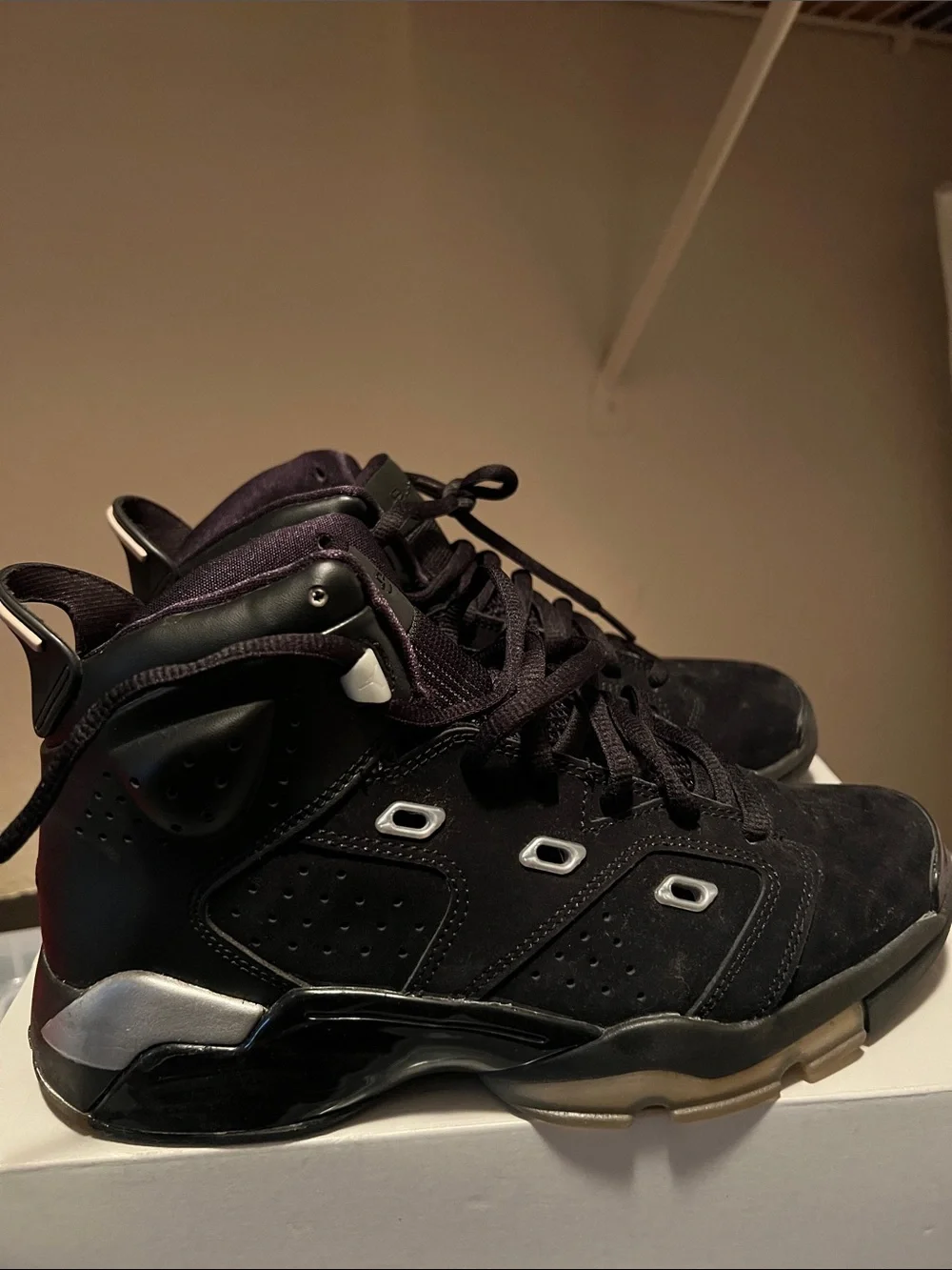 Kid’s Nike Air Jordan 6-17-23
